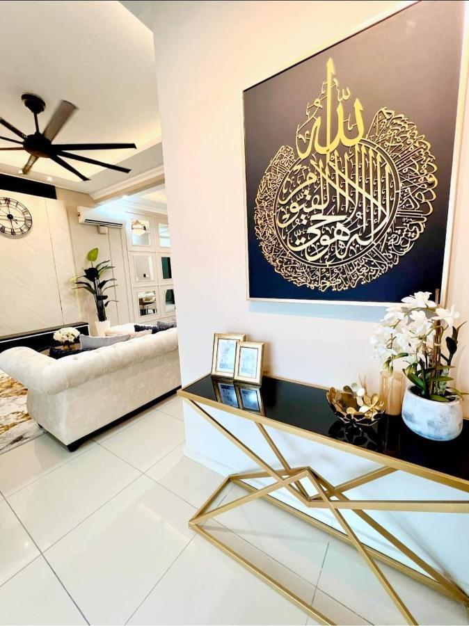 Faridz Homestay At Myra Saujana Kampong Simpang Empat 外观 照片